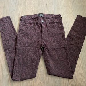 Vince jeans/Leggings size 28 .new